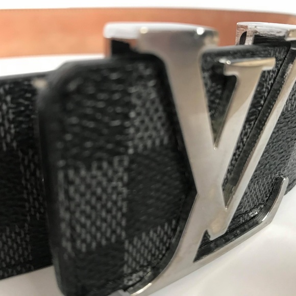 Louis Vuitton Belt LV Initials size 40 (110cm) Use - Picture 7 of 7
